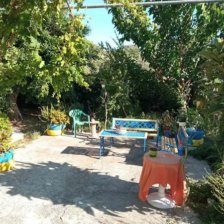 Dina's Casita Kalavárda