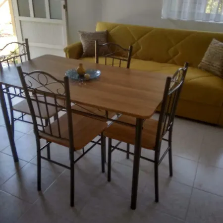 Konukevi Dina's Casita *